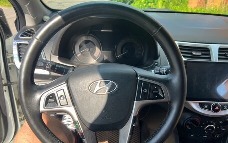 Hyundai Solaris II рестайлинг, 2013 год, 780 000 рублей, 12 фотография