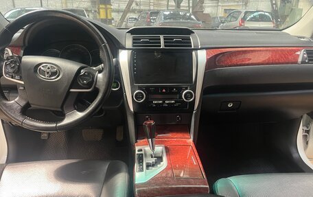 Toyota Camry, 2014 год, 1 650 000 рублей, 8 фотография