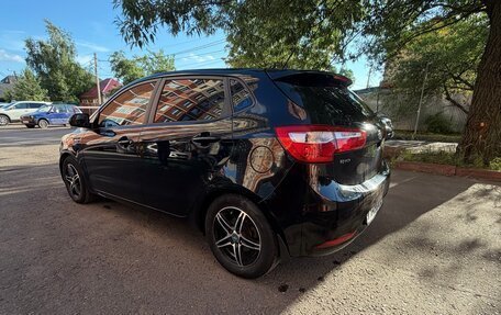 KIA Rio III рестайлинг, 2013 год, 1 000 000 рублей, 6 фотография