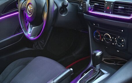 Mazda 3, 2015 год, 1 550 000 рублей, 13 фотография