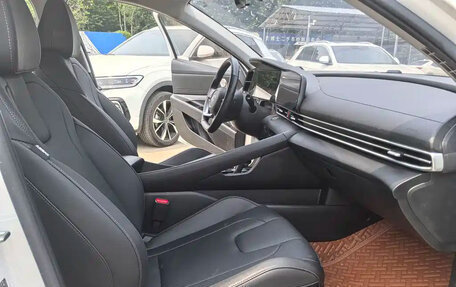 Hyundai Elantra, 2023 год, 1 150 100 рублей, 8 фотография