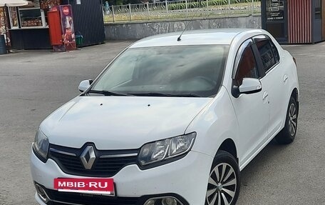 Renault Logan II, 2018 год, 750 000 рублей, 6 фотография