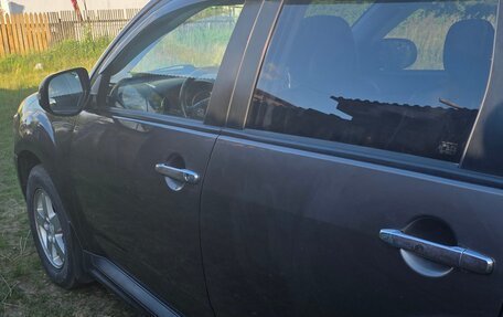 Mitsubishi Outlander III рестайлинг 3, 2012 год, 1 150 000 рублей, 11 фотография