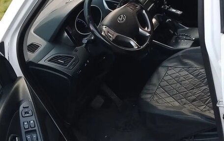 Hyundai ix35 I рестайлинг, 2011 год, 1 400 000 рублей, 13 фотография