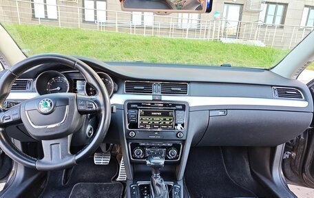 Skoda Superb III рестайлинг, 2011 год, 1 050 000 рублей, 9 фотография
