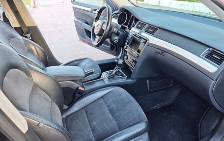 Skoda Superb III рестайлинг, 2011 год, 1 050 000 рублей, 15 фотография