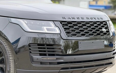 Land Rover Range Rover IV рестайлинг, 2019 год, 9 890 000 рублей, 2 фотография