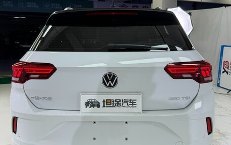 Volkswagen T-Roc I, 2022 год, 1 571 000 рублей, 5 фотография