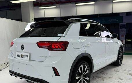 Volkswagen T-Roc I, 2022 год, 1 571 000 рублей, 6 фотография