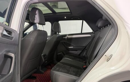 Volkswagen T-Roc I, 2022 год, 1 571 000 рублей, 8 фотография