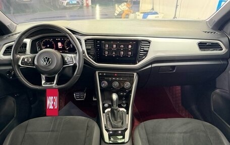 Volkswagen T-Roc I, 2022 год, 1 571 000 рублей, 9 фотография