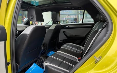 Volkswagen T-Roc I, 2022 год, 1 623 000 рублей, 8 фотография