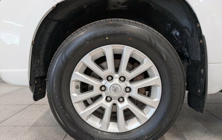 Toyota Land Cruiser Prado 150 рестайлинг 2, 2014 год, 3 500 000 рублей, 12 фотография