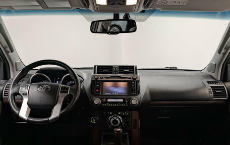 Toyota Land Cruiser Prado 150 рестайлинг 2, 2014 год, 3 500 000 рублей, 14 фотография