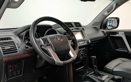 Toyota Land Cruiser Prado 150 рестайлинг 2, 2014 год, 3 500 000 рублей, 15 фотография
