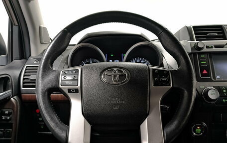 Toyota Land Cruiser Prado 150 рестайлинг 2, 2014 год, 3 500 000 рублей, 21 фотография