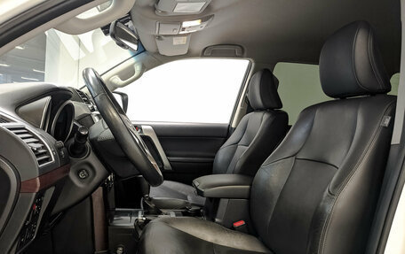 Toyota Land Cruiser Prado 150 рестайлинг 2, 2014 год, 3 500 000 рублей, 20 фотография