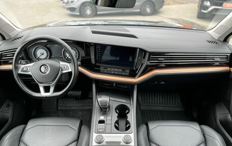 Volkswagen Touareg III, 2018 год, 3 565 000 рублей, 11 фотография