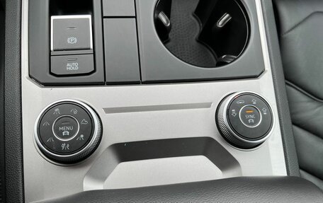 Volkswagen Touareg III, 2018 год, 3 565 000 рублей, 17 фотография