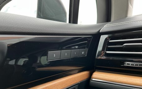 Volkswagen Touareg III, 2018 год, 3 565 000 рублей, 18 фотография