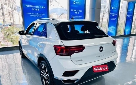 Volkswagen T-Roc I, 2022 год, 1 598 000 рублей, 4 фотография