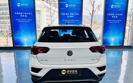 Volkswagen T-Roc I, 2022 год, 1 598 000 рублей, 5 фотография