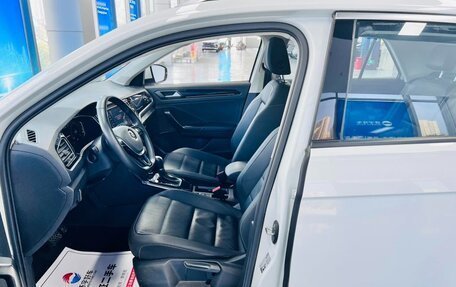 Volkswagen T-Roc I, 2022 год, 1 598 000 рублей, 7 фотография