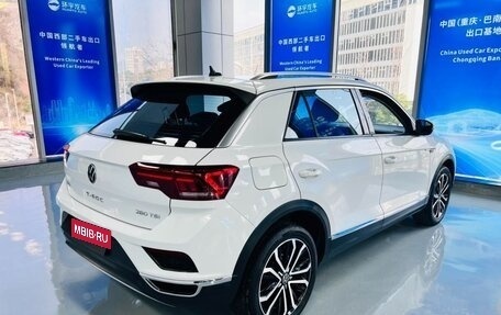 Volkswagen T-Roc I, 2022 год, 1 598 000 рублей, 6 фотография