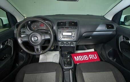 Volkswagen Polo VI (EU Market), 2012 год, 599 000 рублей, 11 фотография