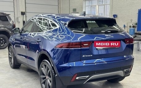 Jaguar E-Pace, 2021 год, 4 400 000 рублей, 4 фотография