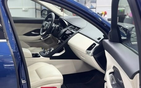 Jaguar E-Pace, 2021 год, 4 400 000 рублей, 7 фотография