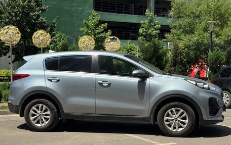 KIA Sportage IV рестайлинг, 2020 год, 2 200 000 рублей, 5 фотография