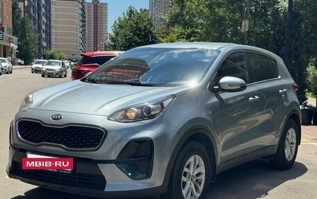 KIA Sportage IV рестайлинг, 2020 год, 2 200 000 рублей, 4 фотография