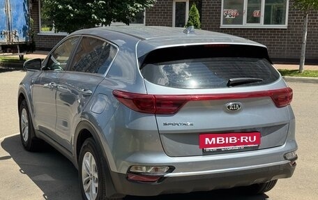 KIA Sportage IV рестайлинг, 2020 год, 2 200 000 рублей, 6 фотография