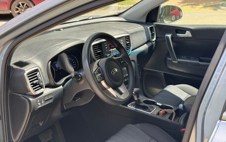 KIA Sportage IV рестайлинг, 2020 год, 2 200 000 рублей, 14 фотография