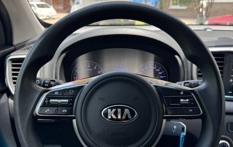 KIA Sportage IV рестайлинг, 2020 год, 2 200 000 рублей, 18 фотография