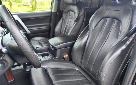 Toyota Land Cruiser Prado 150 рестайлинг 2, 2016 год, 3 950 000 рублей, 14 фотография