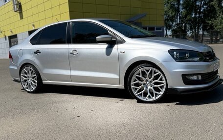Volkswagen Polo VI (EU Market), 2016 год, 620 000 рублей, 2 фотография