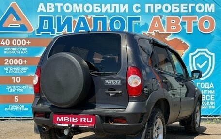 Chevrolet Niva I рестайлинг, 2017 год, 600 000 рублей, 3 фотография