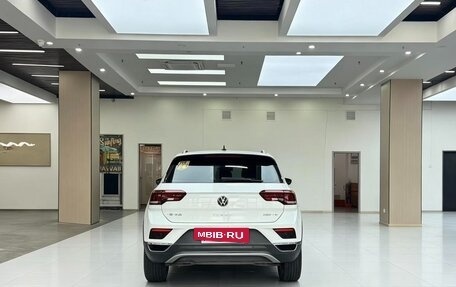 Volkswagen T-Roc I, 2022 год, 1 510 000 рублей, 5 фотография