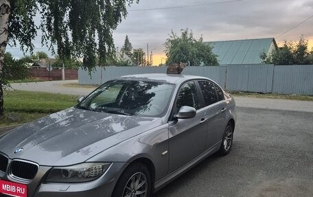 BMW 3 серия, 2011 год, 1 350 000 рублей, 10 фотография