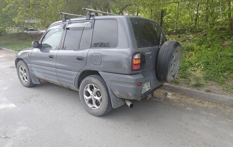 Toyota RAV4, 1996 год, 470 000 рублей, 2 фотография