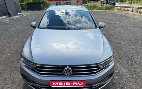 Volkswagen Passat B8 рестайлинг, 2019 год, 2 590 000 рублей, 9 фотография