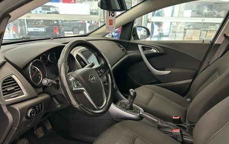Opel Astra J, 2013 год, 699 000 рублей, 6 фотография