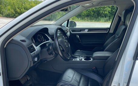 Volkswagen Touareg III, 2015 год, 2 980 000 рублей, 5 фотография
