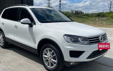 Volkswagen Touareg III, 2015 год, 2 980 000 рублей, 3 фотография