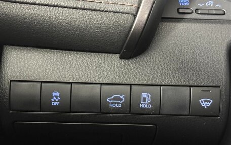 Toyota Camry, 2020 год, 2 760 000 рублей, 18 фотография
