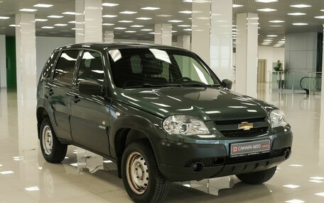 Chevrolet Niva I рестайлинг, 2017 год, 634 000 рублей, 3 фотография