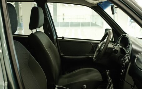 Chevrolet Niva I рестайлинг, 2017 год, 634 000 рублей, 15 фотография