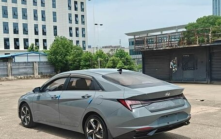 Hyundai Elantra, 2022 год, 1 650 000 рублей, 5 фотография